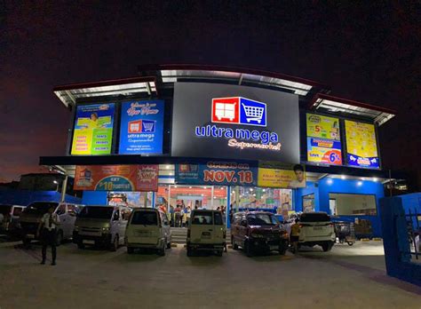 Ultra Mega Supermarket .